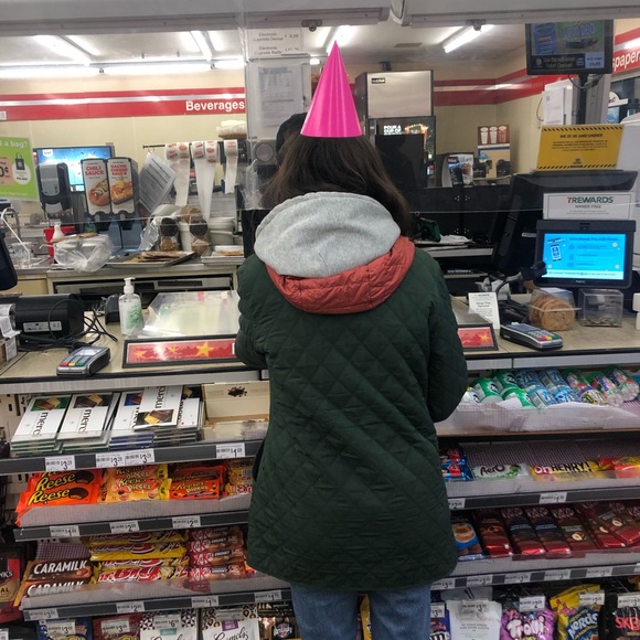 Meet your Posher, Keila - Picture 1 of 1